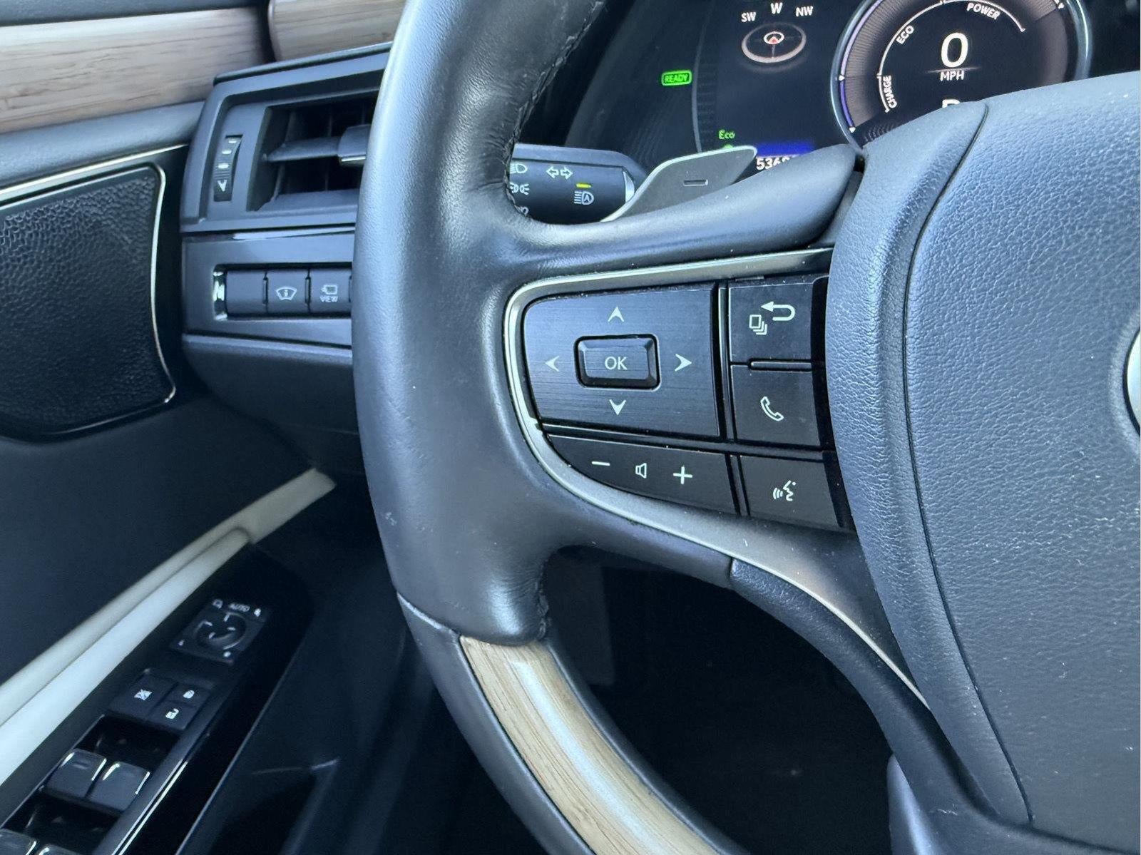 2023 Lexus ES 300h ULTRA LUXURY