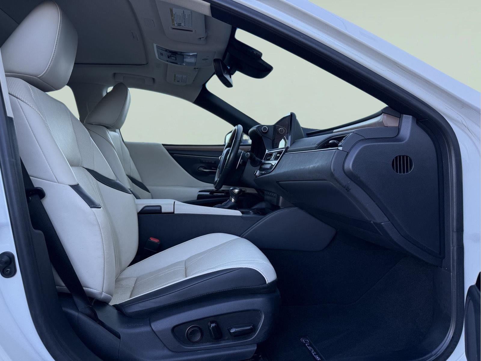 2023 Lexus ES 300h ULTRA LUXURY