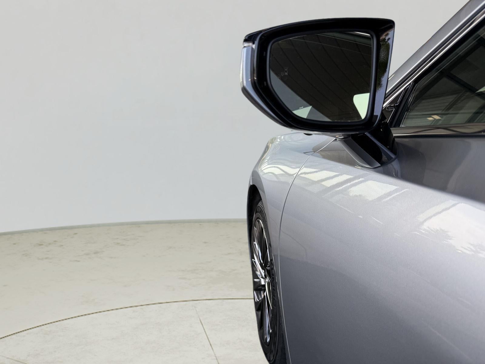 2024 Lexus ES 350 Ultra Luxury