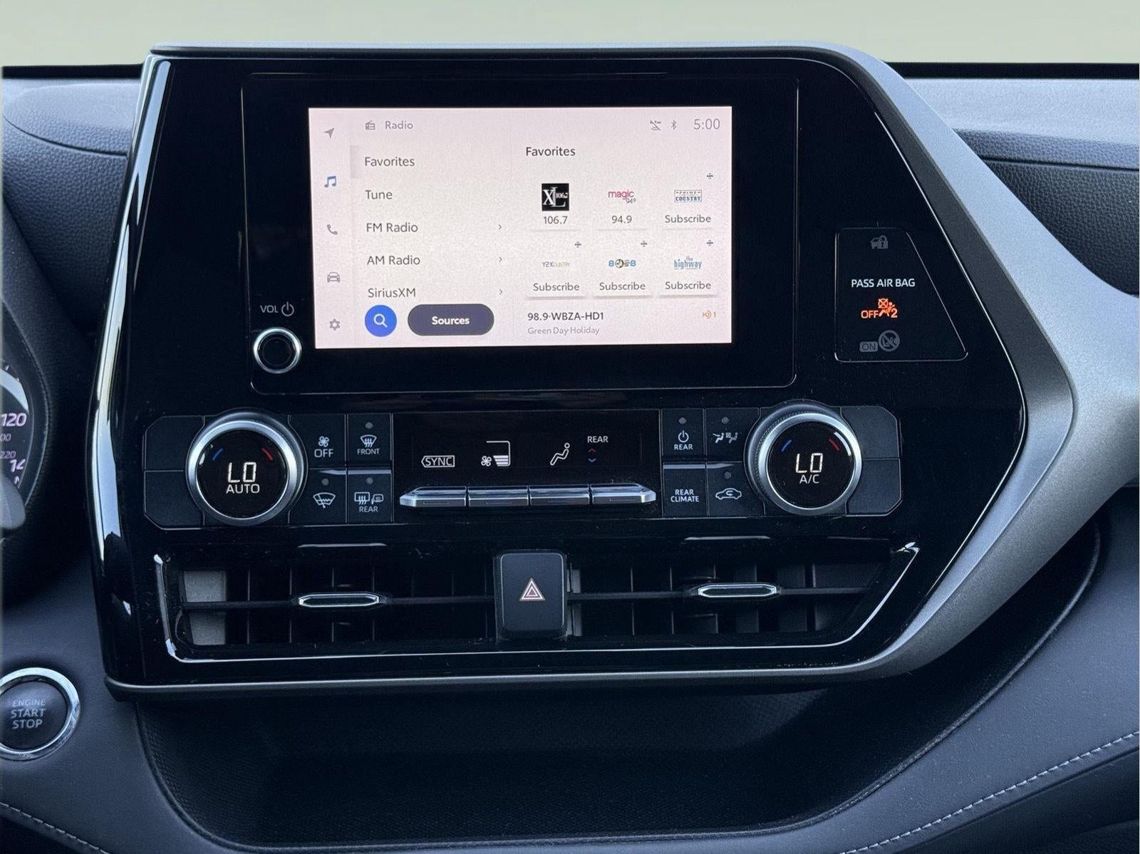 2023 Toyota Highlander LE