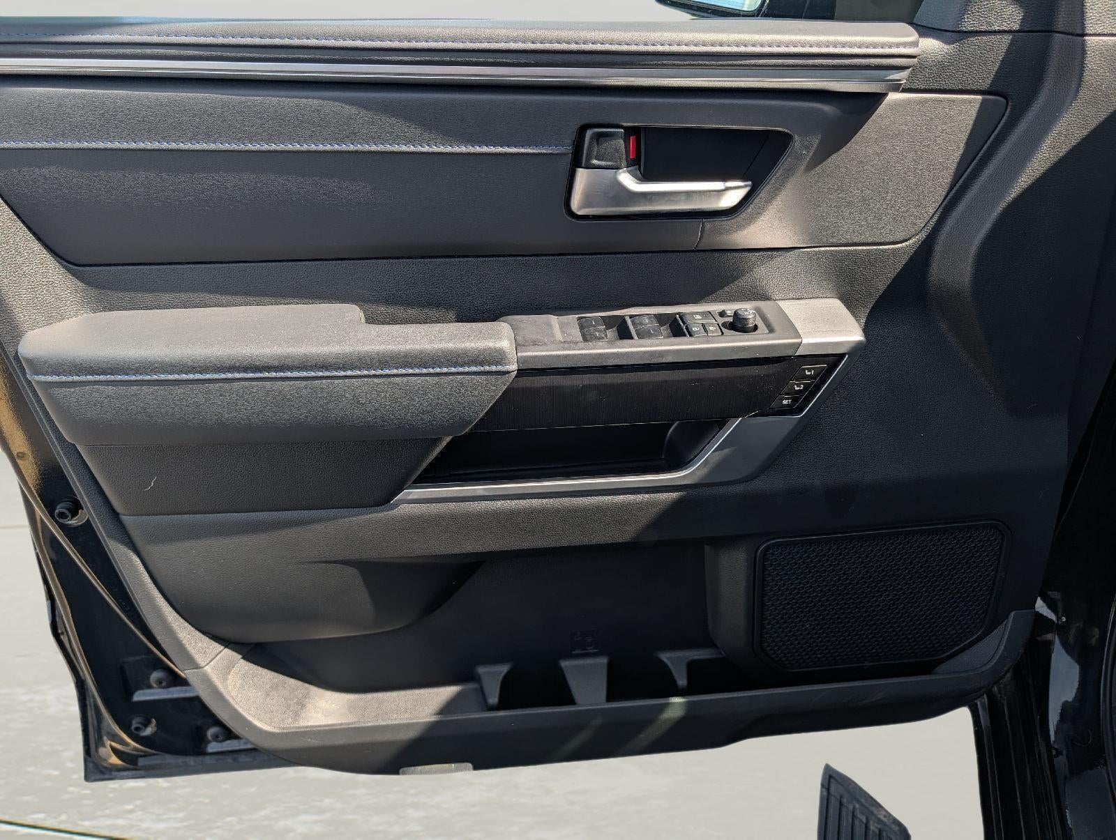 2024 Toyota Tundra Platinum HV