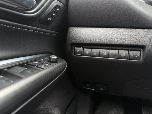 2024 Toyota VENZA LIMITED AWD