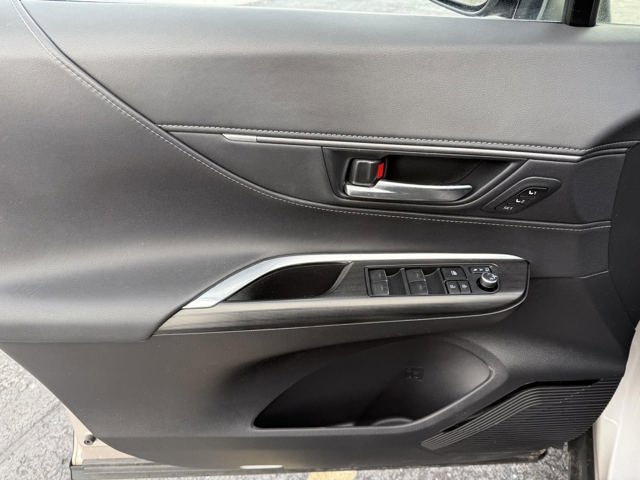 2024 Toyota VENZA LIMITED AWD