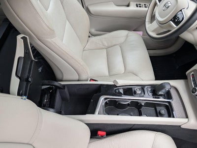 2023 Volvo XC90 Plus