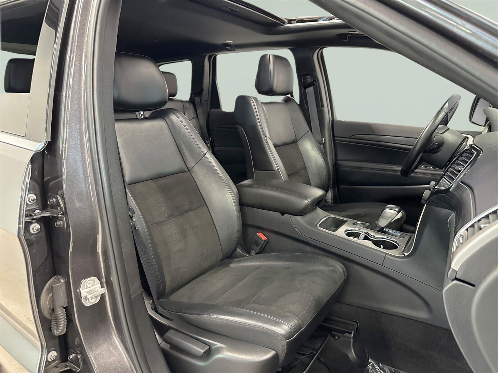 2021 Jeep Grand Cherokee Laredo X 4x4