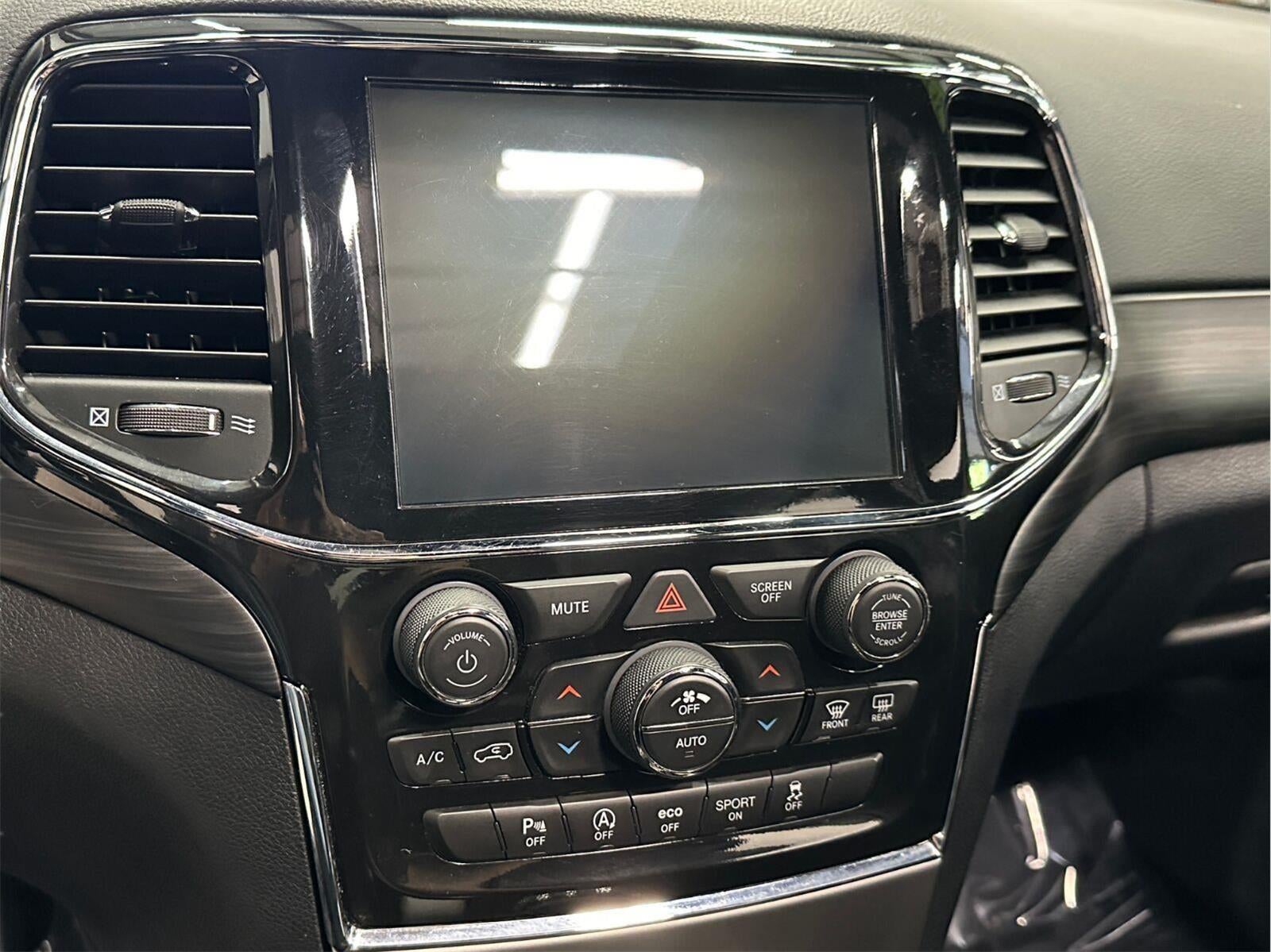 2021 Jeep Grand Cherokee Laredo X 4x4