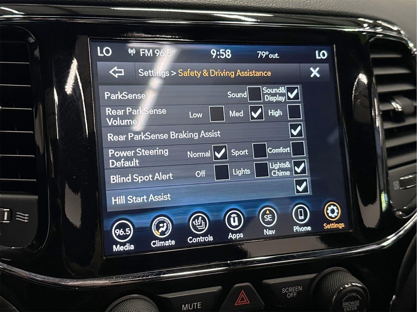 2021 Jeep Grand Cherokee Laredo X 4x4
