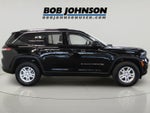 2023 Jeep Grand Cherokee Laredo 4x4