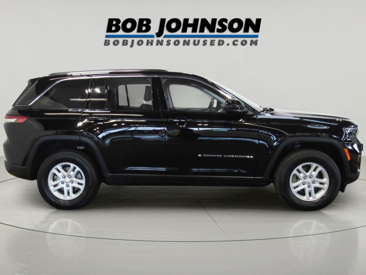 2023 Jeep Grand Cherokee Laredo 4x4