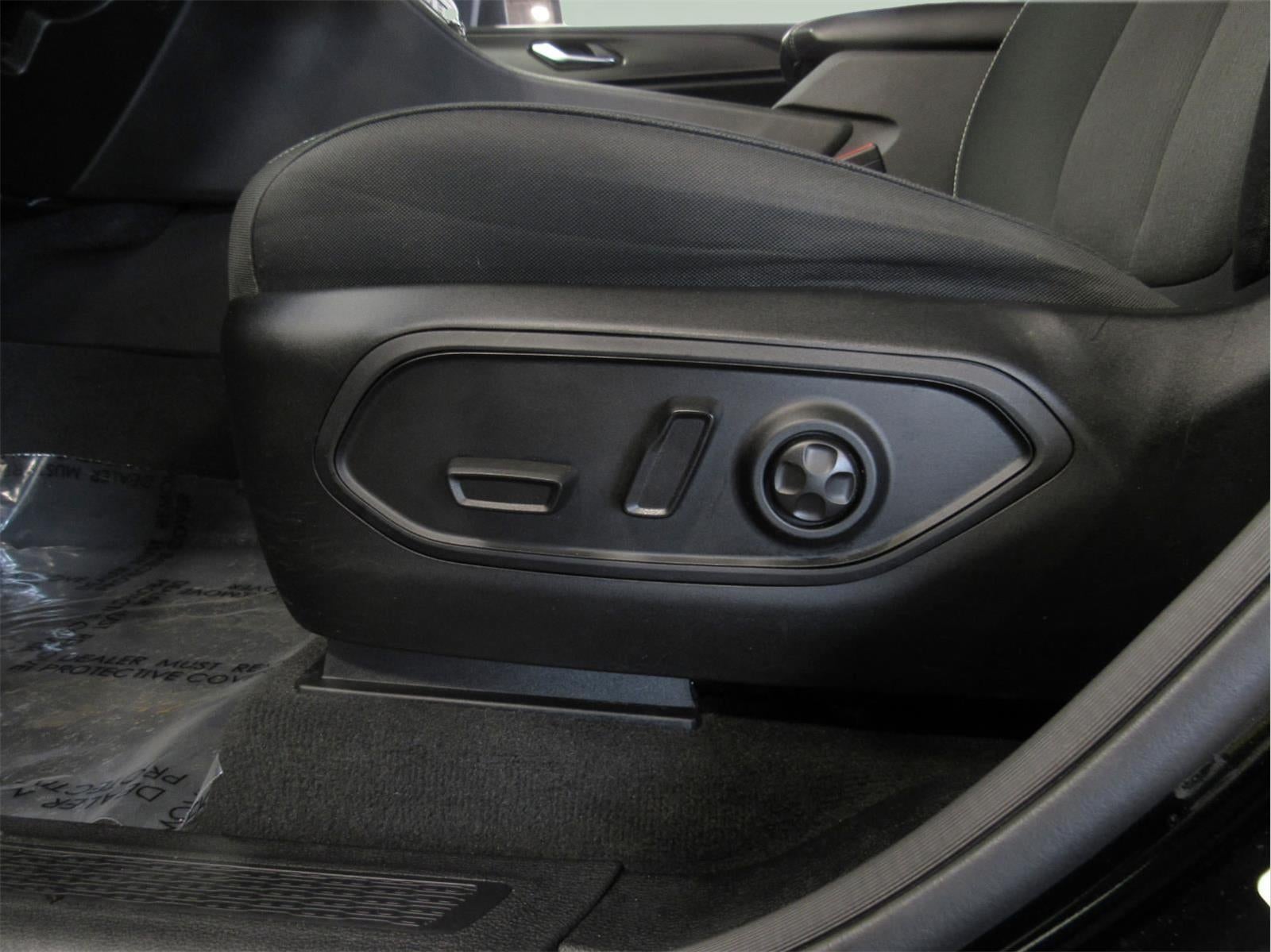 2023 Jeep Grand Cherokee Laredo 4x4