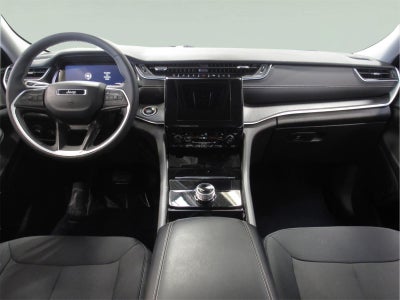 2023 Jeep Grand Cherokee Laredo 4x4