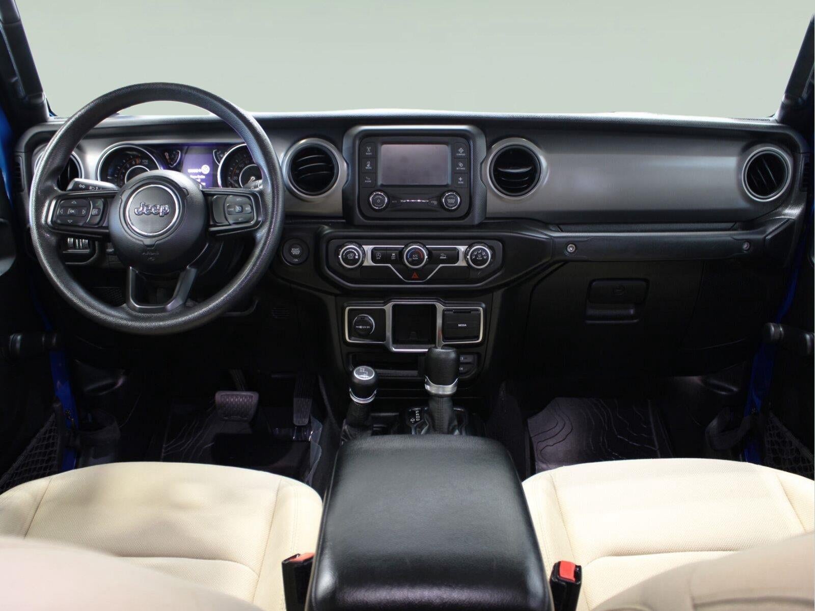 2021 Jeep Gladiator Willys Sport