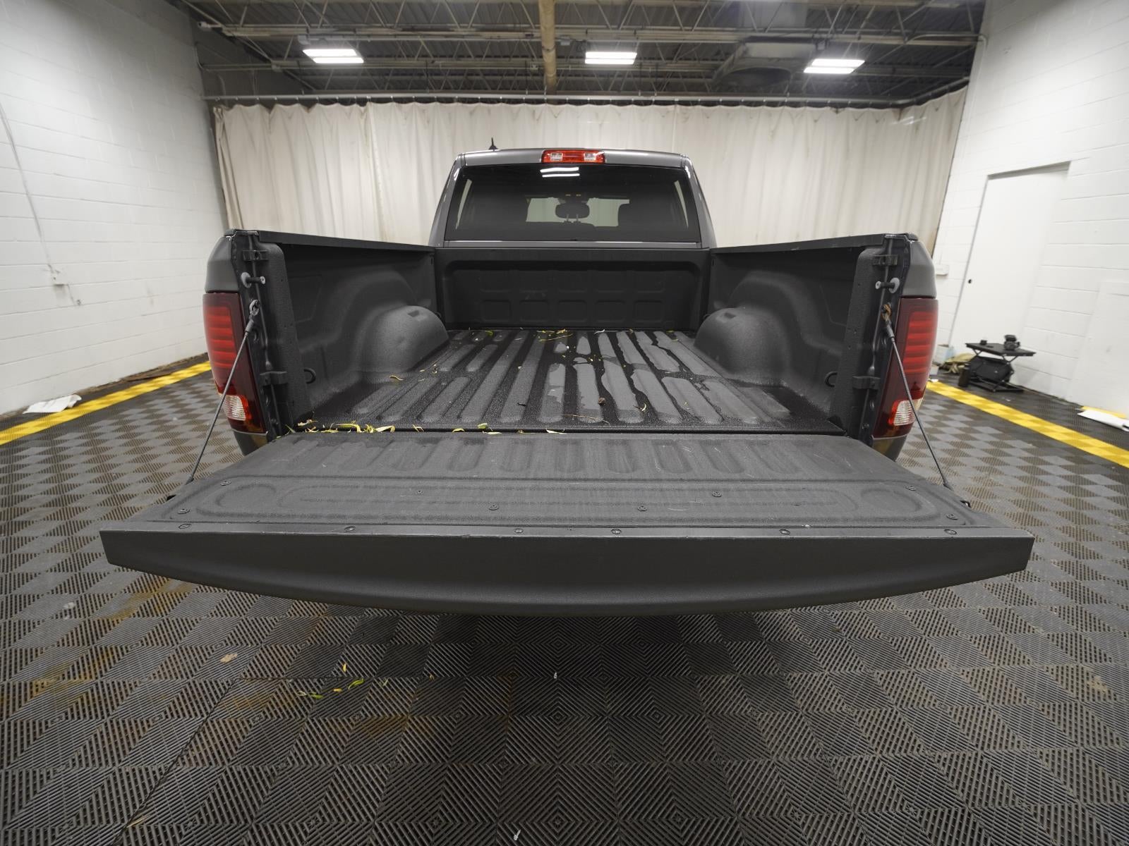 2021 RAM 1500 Classic Warlock Quad Cab 4x4 6'4" Box
