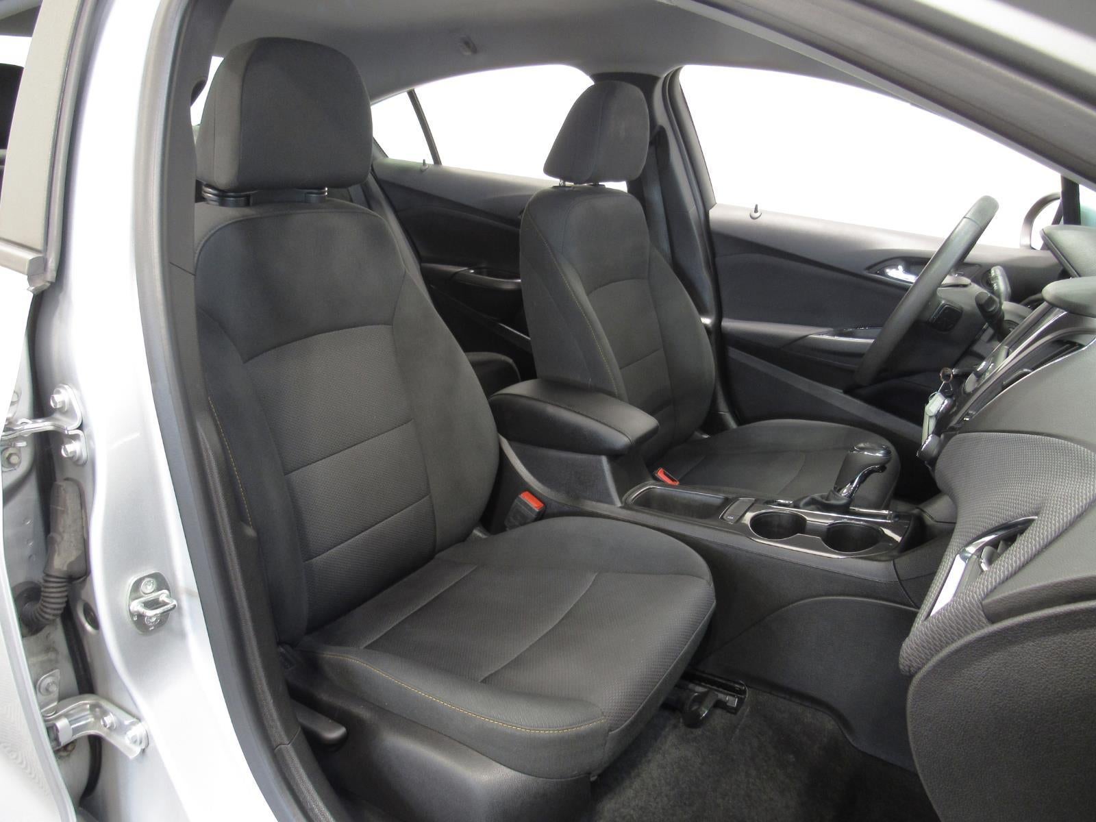 2019 Chevrolet Cruze LS