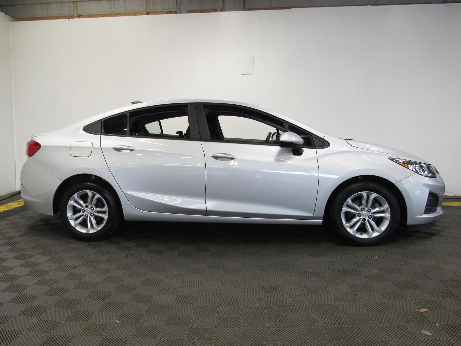 2019 Chevrolet Cruze LS