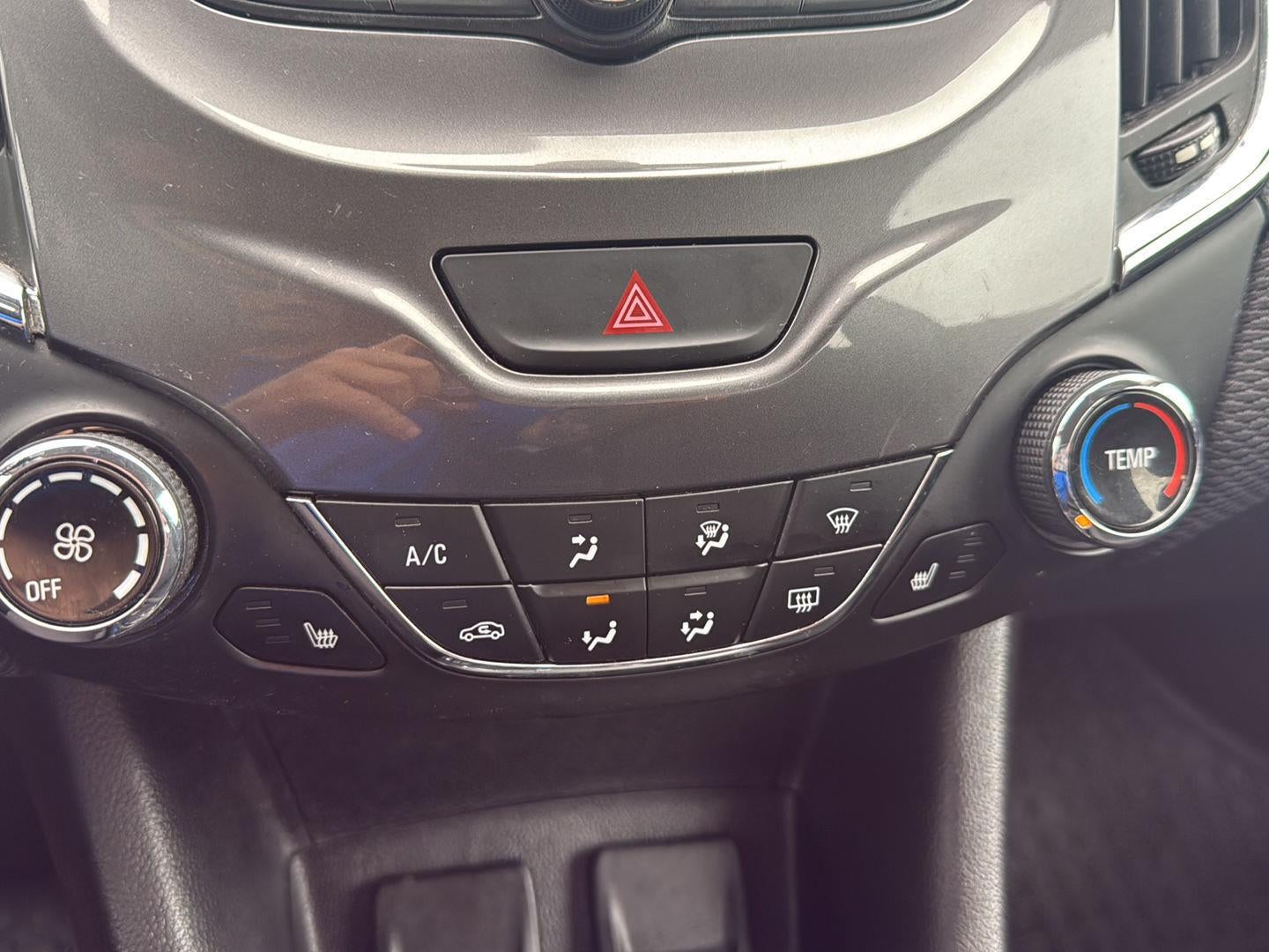 2017 Chevrolet Cruze LT