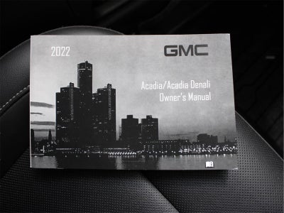 2022 GMC Acadia SLT