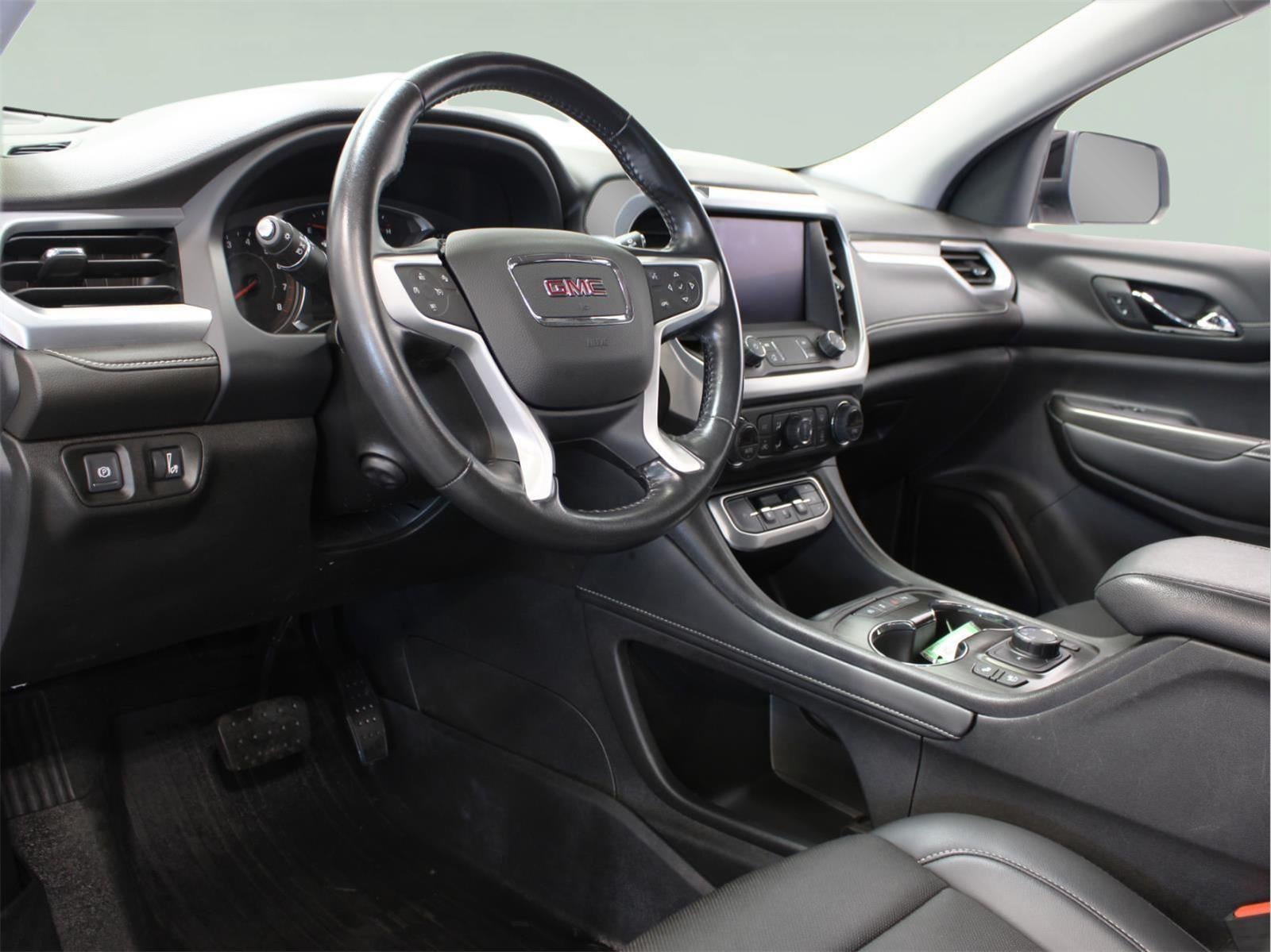 2022 GMC Acadia SLT