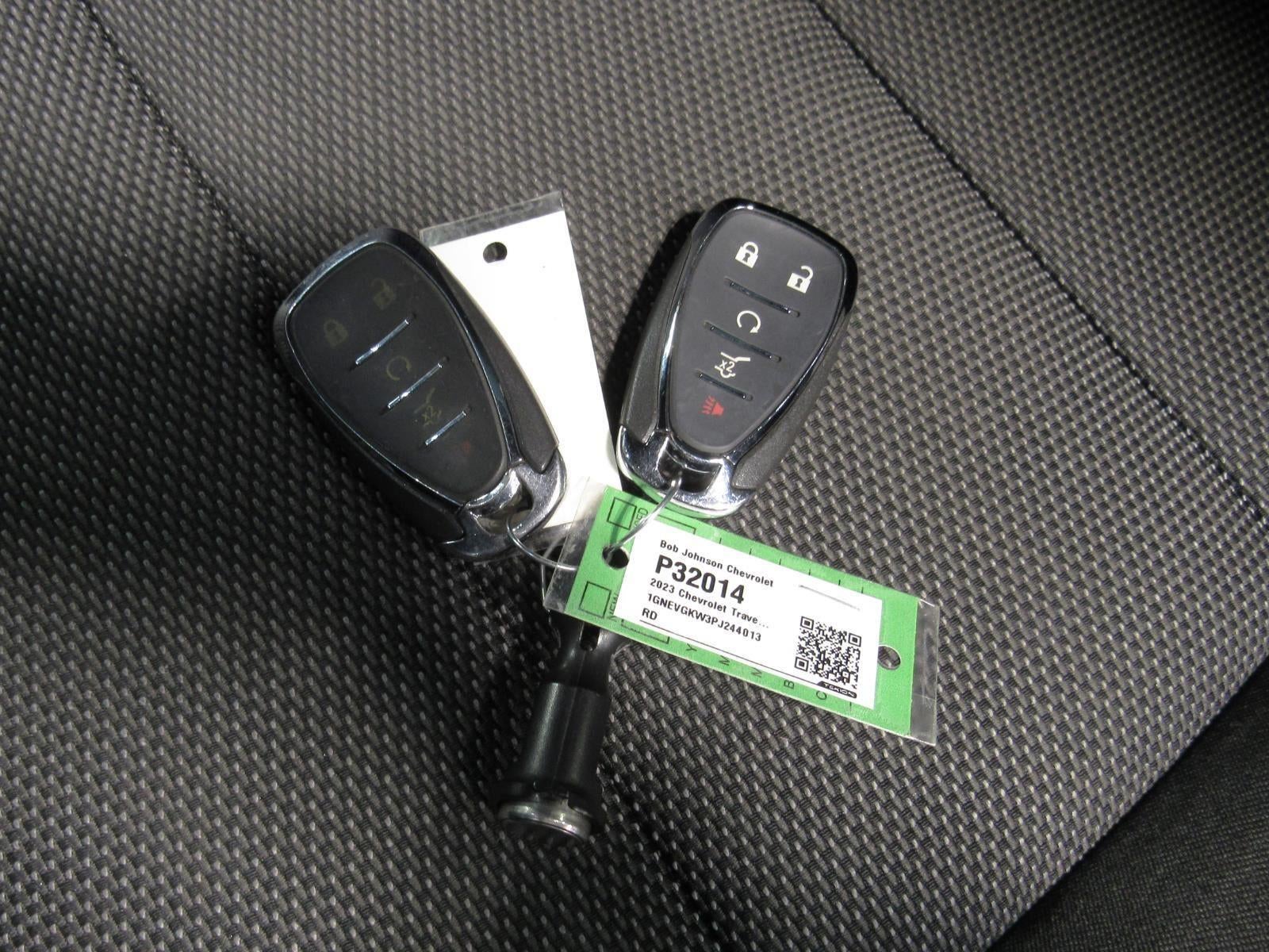 2023 Chevrolet Traverse LT Cloth