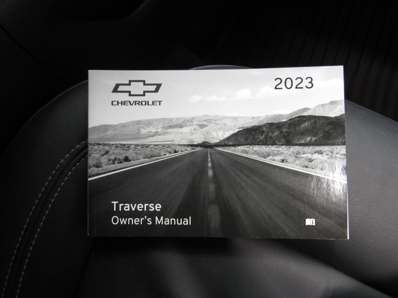 2023 Chevrolet Traverse LT Leather