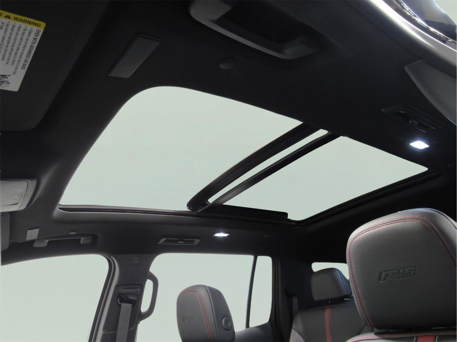 2025 Chevrolet Traverse RS