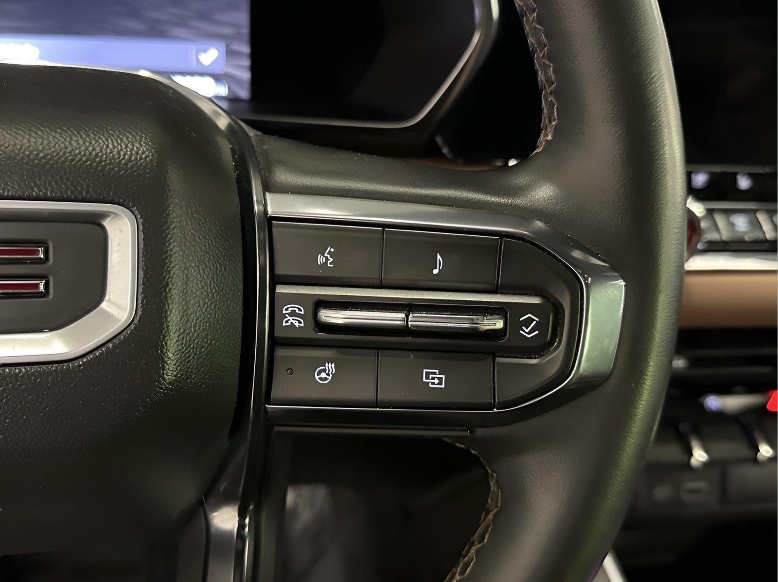 2023 GMC Canyon 4WD AT4