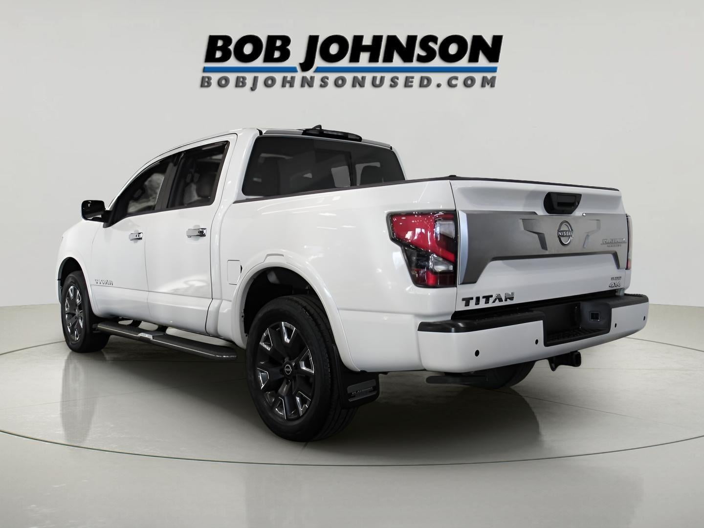 2023 Nissan TITAN Crew Cab Platinum Reserve 4x4