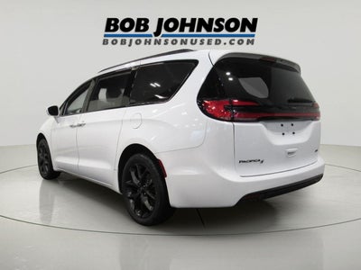 2022 Chrysler Pacifica Touring L AWD