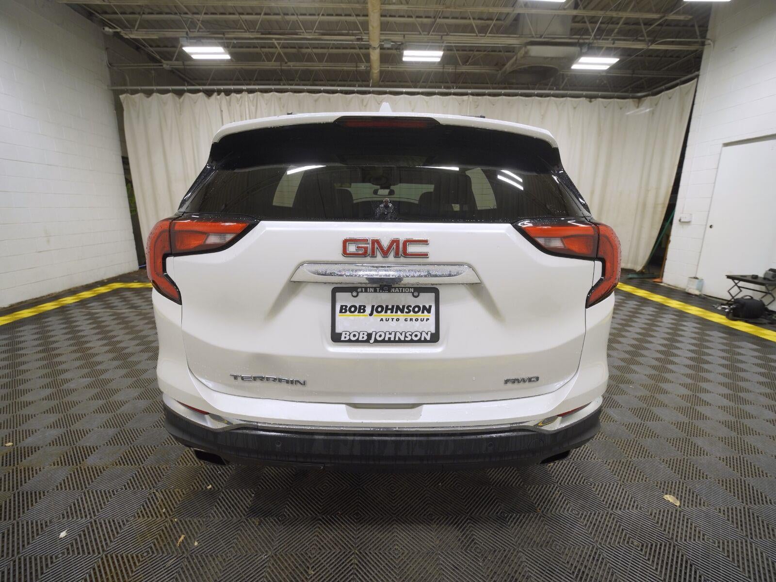 2020 GMC Terrain SLT