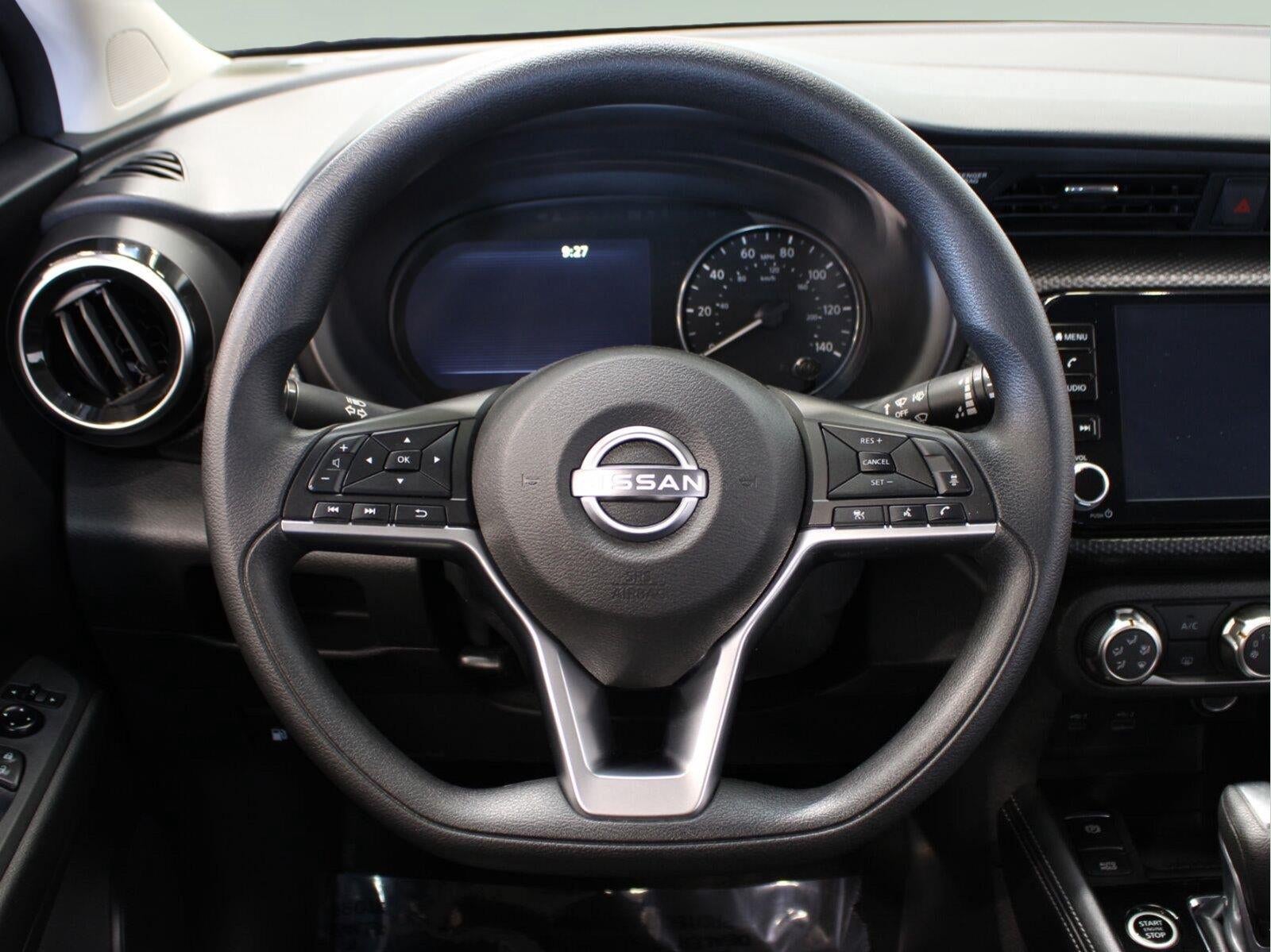 2023 Nissan Kicks SV Xtronic CVT