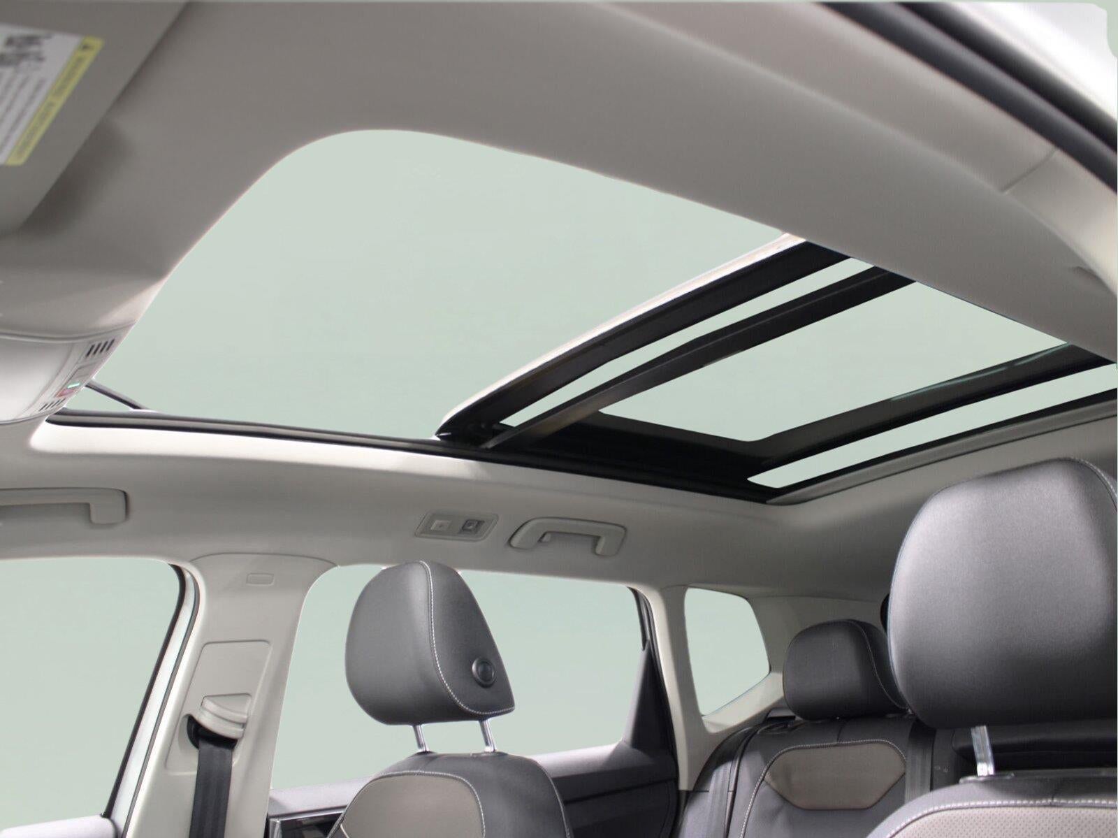 2024 Volkswagen Taos 1.5T SEL