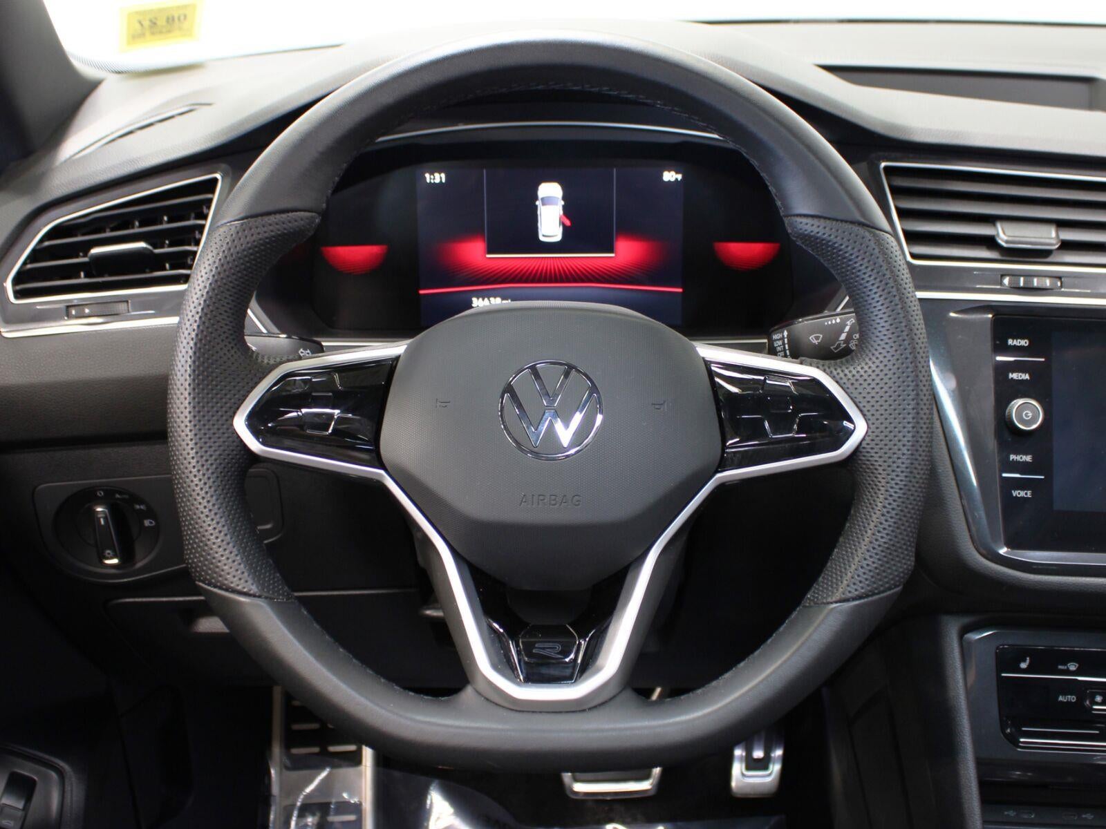 2024 Volkswagen Tiguan 2.0T SE R-Line Black