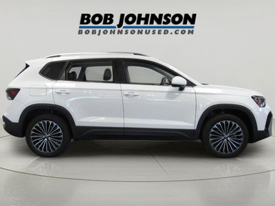 2025 Volkswagen Taos 1.5T SE