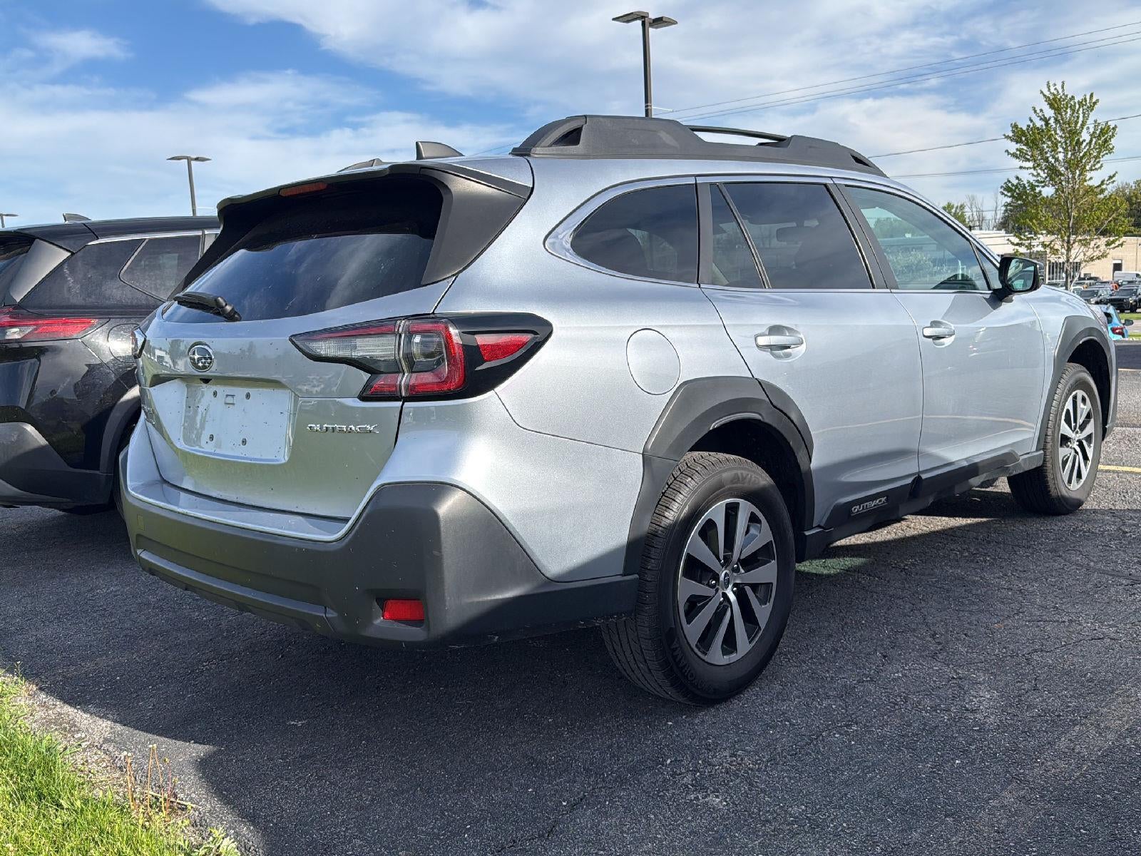 2023 Subaru Outback Premium