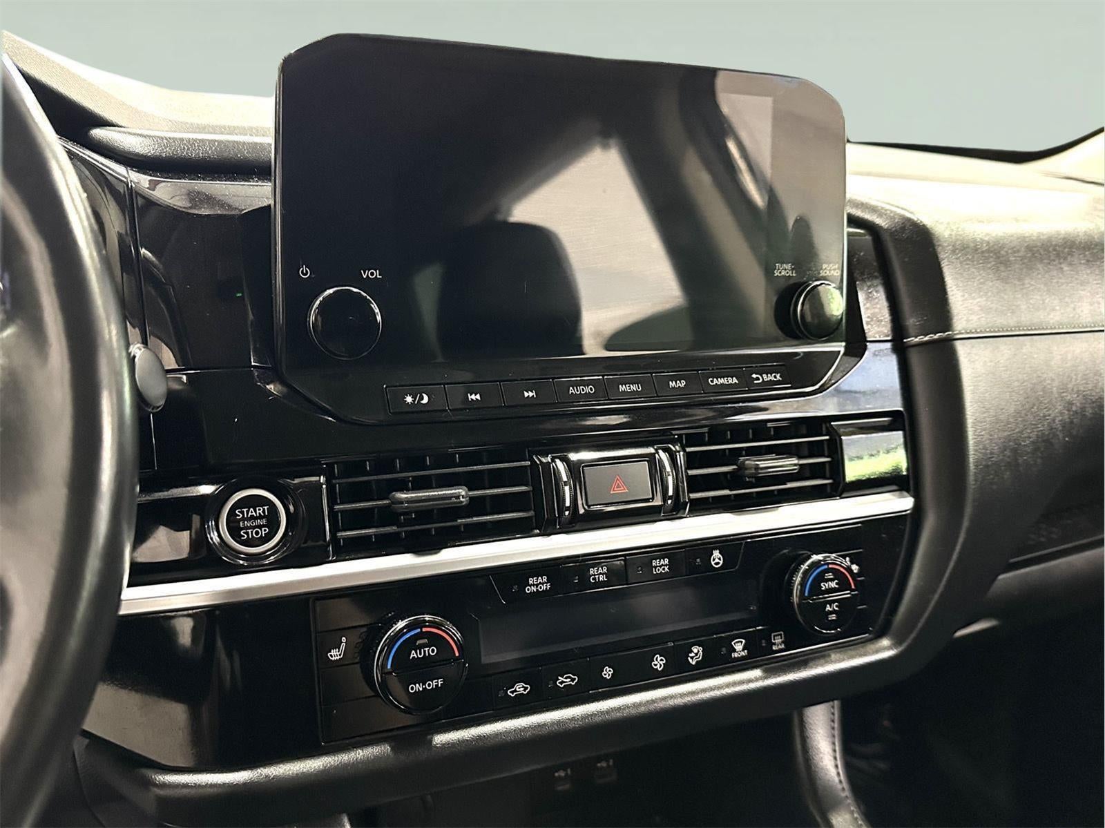2022 Nissan Pathfinder SL 4WD