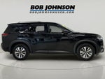 2022 Nissan Pathfinder SL 4WD