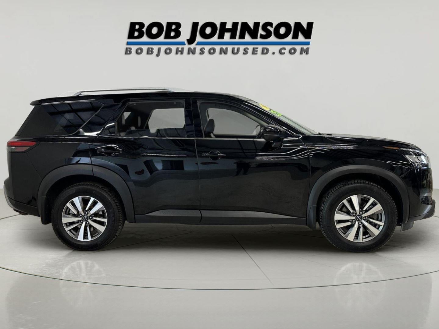 2022 Nissan Pathfinder SL 4WD