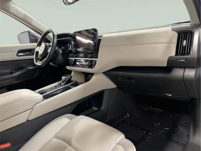 2024 Nissan Pathfinder SL 4WD