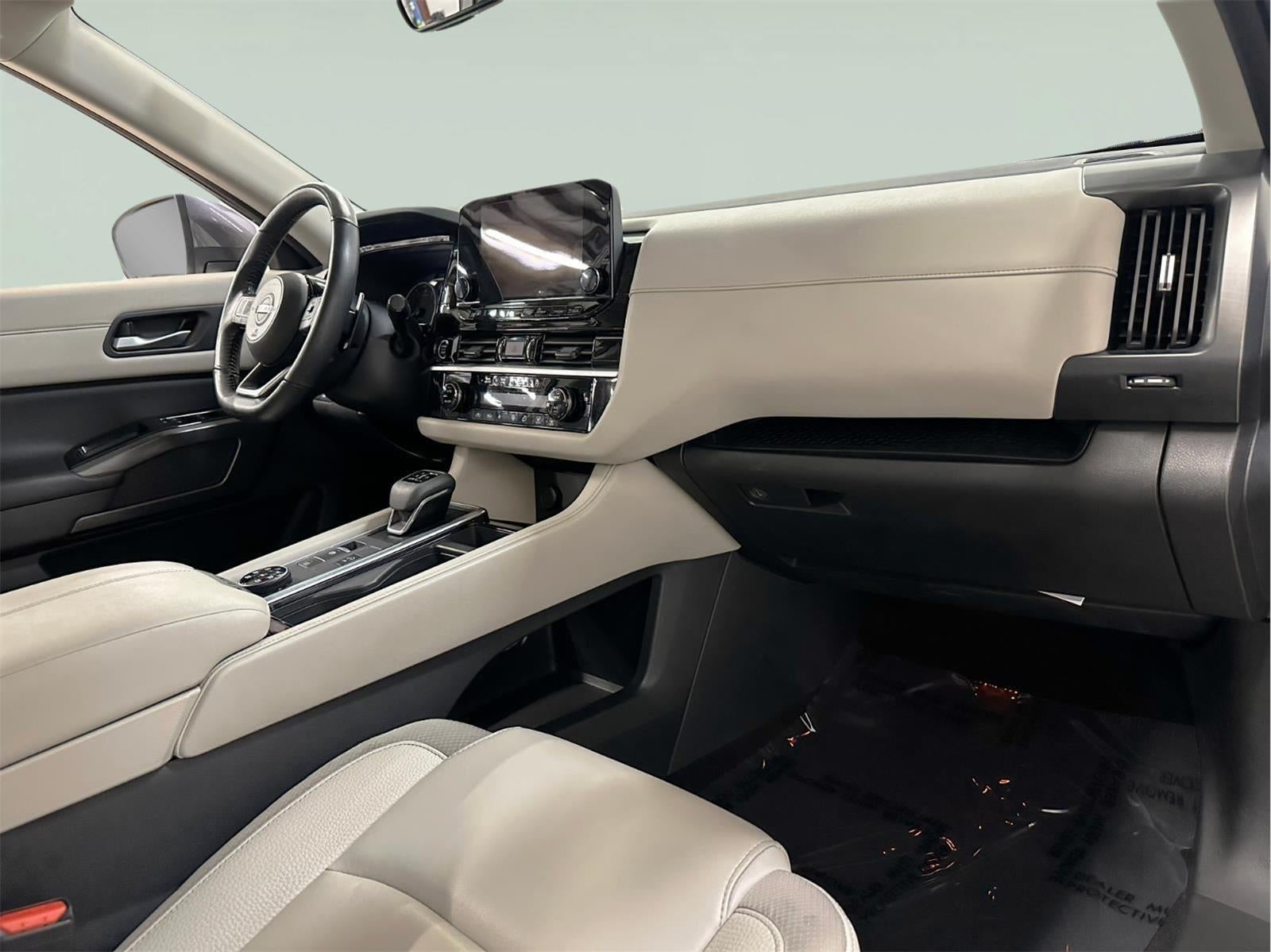 2024 Nissan Pathfinder SL 4WD