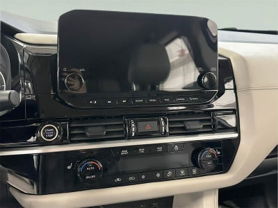 2024 Nissan Pathfinder SL 4WD