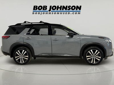 2023 Nissan Pathfinder Platinum 4WD
