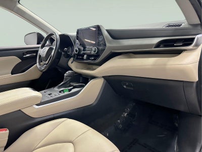 2023 Toyota Highlander Hybrid XLE
