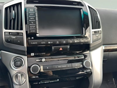 2013 Toyota Land Cruiser V8