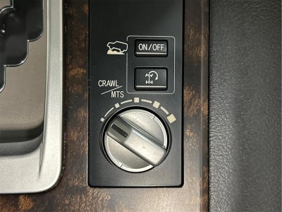 2013 Toyota Land Cruiser V8