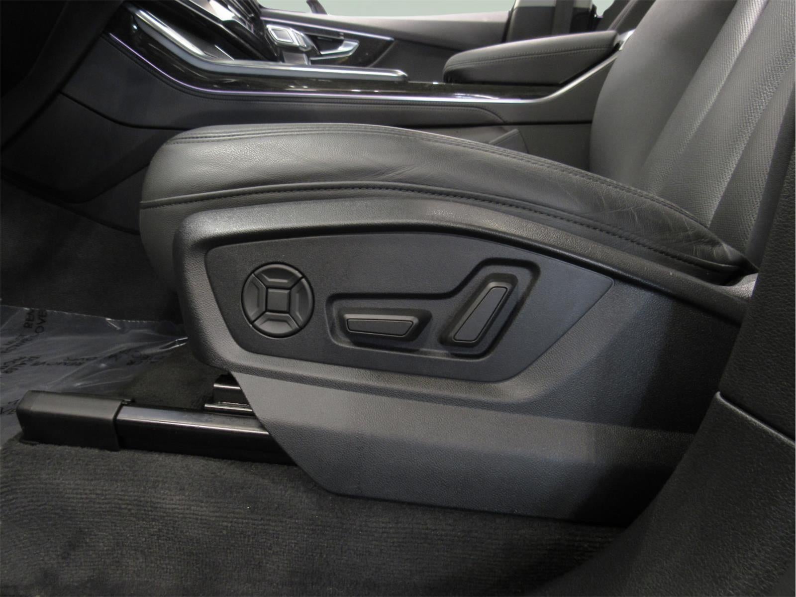 2023 Audi Q7 Premium Plus