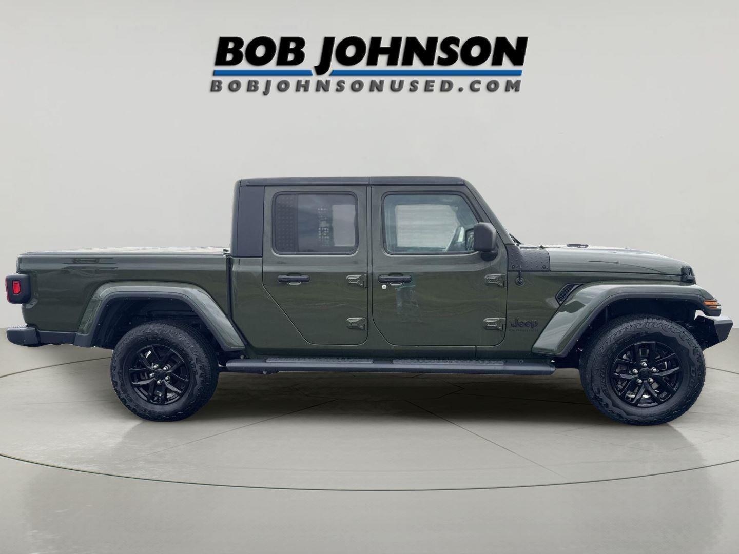 2022 Jeep Gladiator Sport S's photo