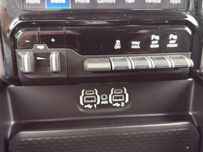 2023 RAM 1500 Laramie Crew Cab 4x4 5'7" Box