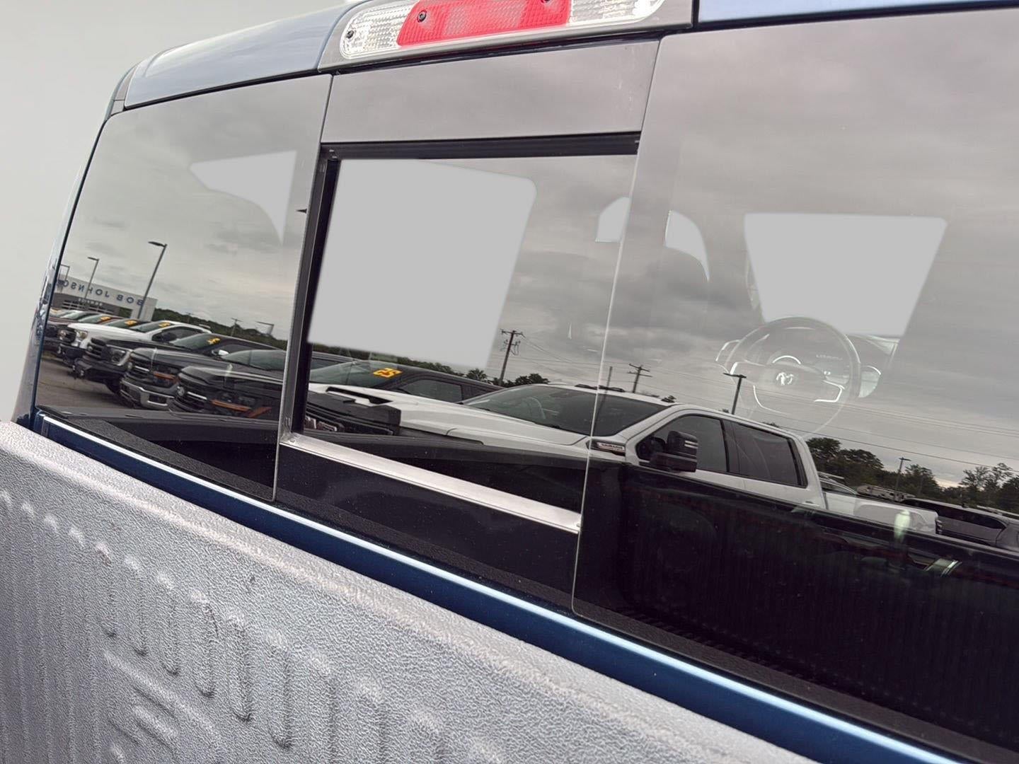2023 RAM 1500 Laramie Crew Cab 4x4 5'7" Box