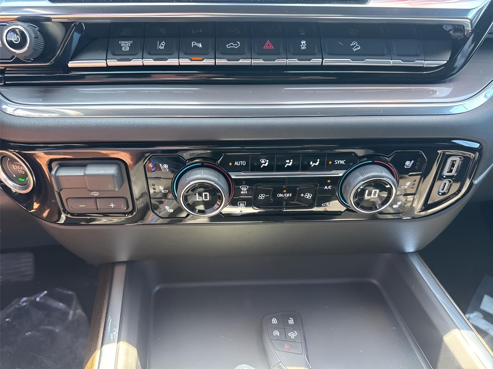 2025 Chevrolet Silverado 3500 HD High Country