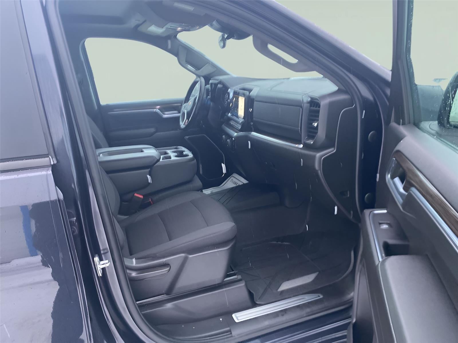 2022 Chevrolet Silverado 1500 LT (2FL)